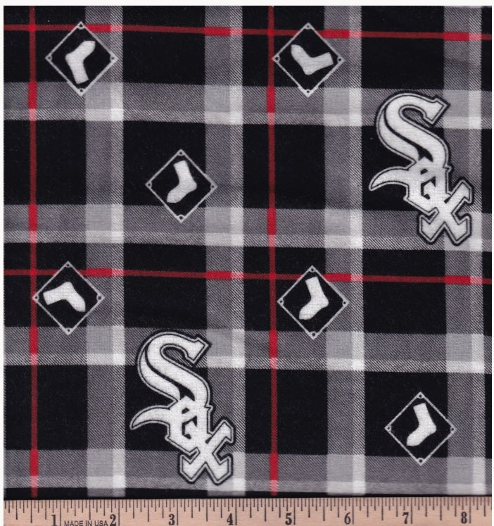 Chicago White Sox Plaid FLANNEL Black White MLB Baseball Fabric Traditions 42 inches wide Cotton FLANNEL Fabric MLB-60076-B