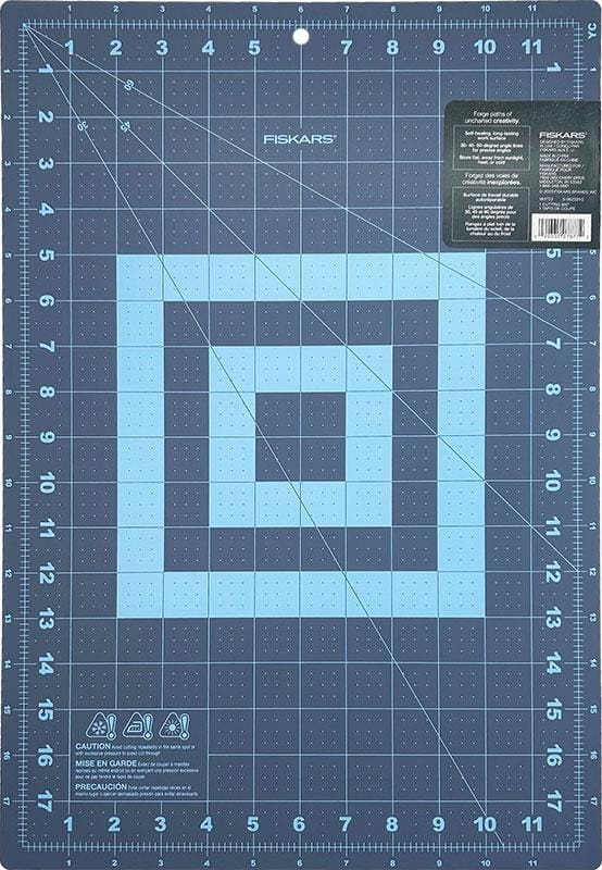 Fashion Two-Sided Rotary Mats 12"x18" Self Healing Fiskars FISKARS-1070281 | US Fabric Shop