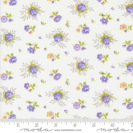 Georgia Medium Florals Tossed Off White Brenda Riddle Designs Moda Fabrics Cotton Fabric