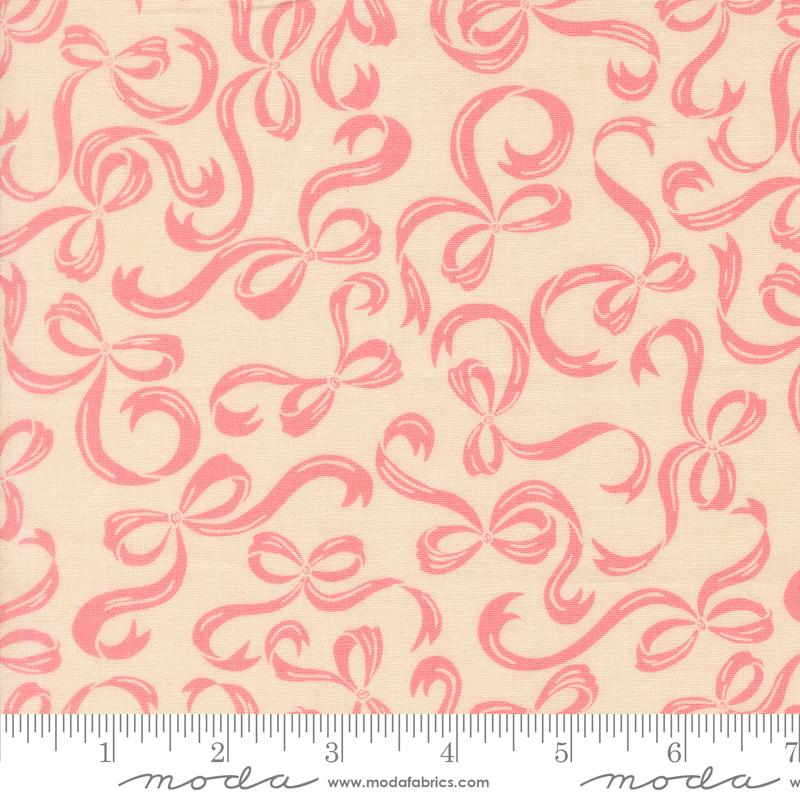 Je Taime Tie A Bow Novelty Bows Lace Ivory Stacy Iest Hsu Moda Cotton Fabric MD-20996-11