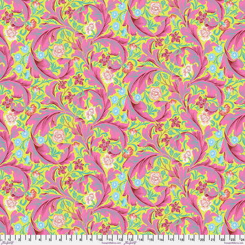 Kaffe Fassett x Morris & Co. Leicester Fuchsia Kaffe Fassett Collective Free Spirit Cotton Fabric FS-PWKW011.Fuchsia