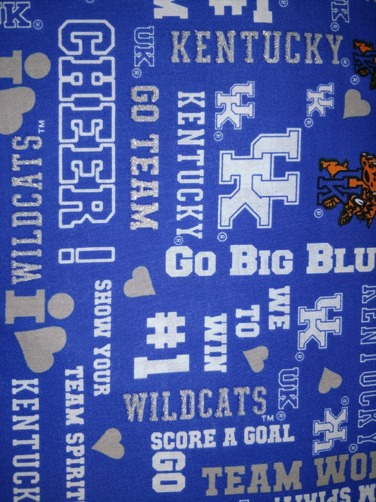 Kentucky Wildcats NCAA College Glitter Allover Blue Sykel Cotton Fabric KY-1142