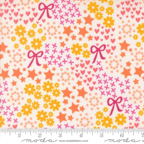 Makers Delight Doodles Florals Bows Stars Hearts White Chrissy Lux Moda Cotton Fabric MD-28100-11