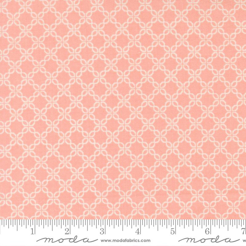 Sunbonnet Lattice Pale Pink My Sew Quilty Life Moda Cotton Fabric MD-31768-17