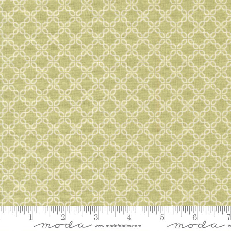 Sunbonnet Lattice Pear My Sew Quilty Life Moda Cotton Fabric MD-31768-18