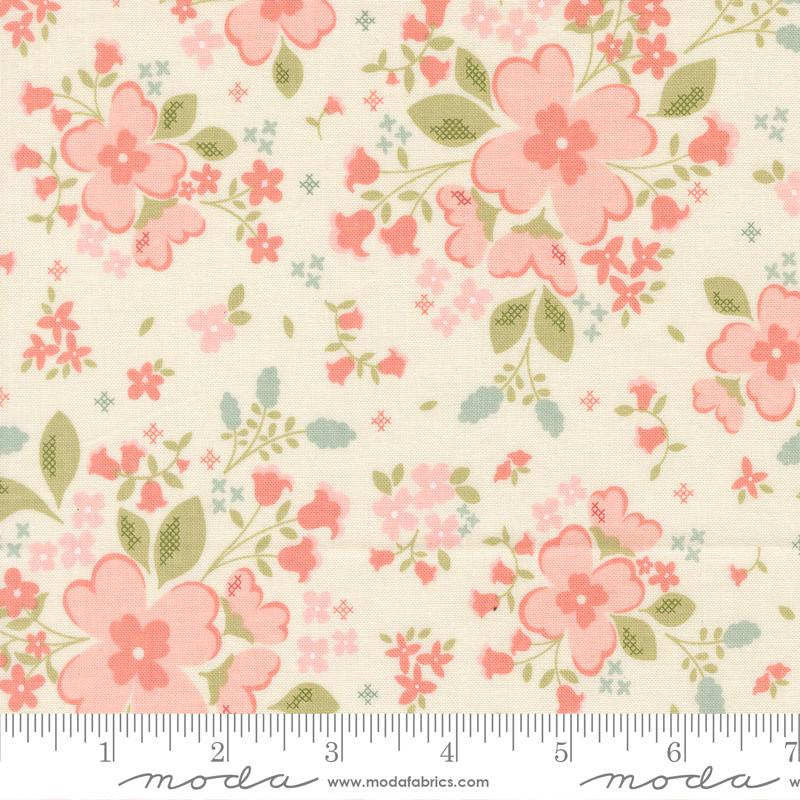 Sunbonnet Pretty Petals Porcelain My Sew Quilty Life Moda Cotton Fabric MD-31760-11