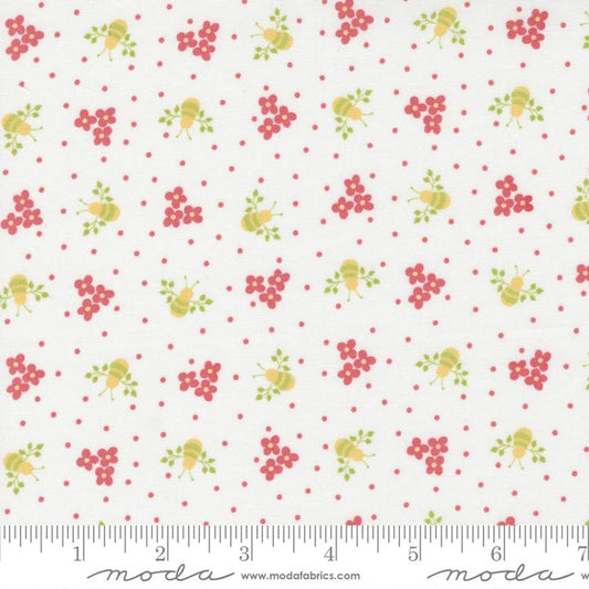 Sunwashed Cloud White Busy Bee Blenders Bees Dots Small Floral Corey Yoder Coriander Quilts Moda Cotton Fabric