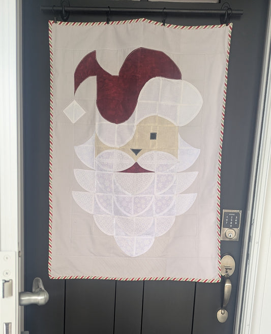 Easy Curves: Santa Wallhanging Class & Kit Sewing with Kristene YOU MUST HAVE THE QCR MINI RULER FOR THIS PROJECT