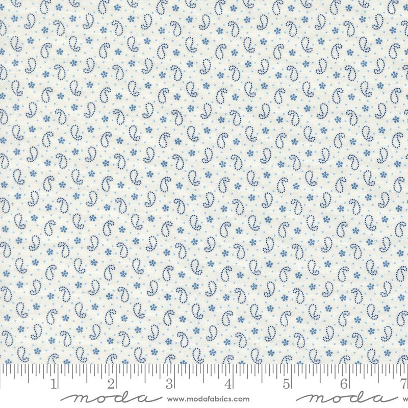 Denim & Daisies Petite Paisleys Blenders Daisy Denim Light Blue Fig Tree Co. Moda Cotton Fabric