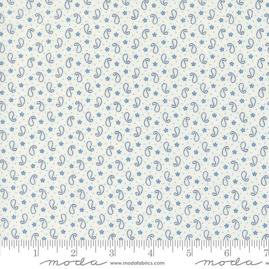 Denim & Daisies Petite Paisleys Blenders Daisy Denim Light Blue Fig Tree Co. Moda Cotton Fabric