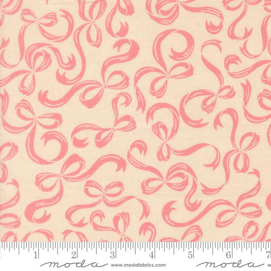 Je Taime Tie A Bow Novelty Bows Lace Ivory Stacy Iest Hsu Moda Cotton Fabric MD-20996-11