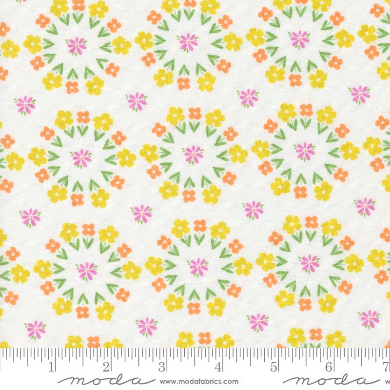 Laguna Sunrise Paradise Florals Off White Multi Sherri & Chelsi Moda Cotton Fabric