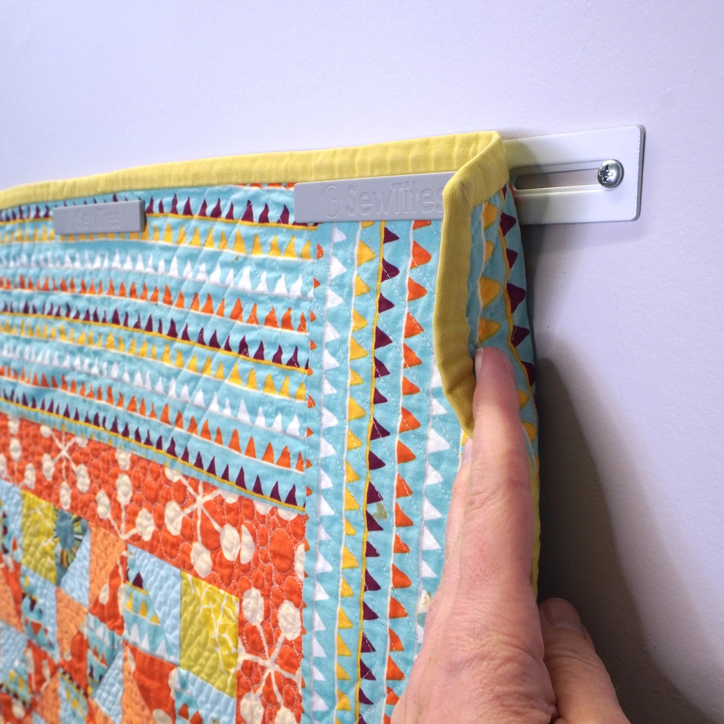 Quik Hang Magnetic Quilt Hanging System SewTites ST-QH-4X16