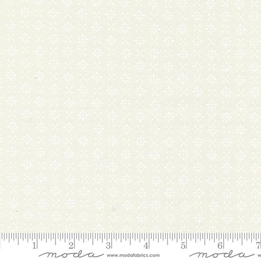 Red White and Bloom Firework Flowers Blenders Daisy White on White Deb Strain Moda Cotton Fabric