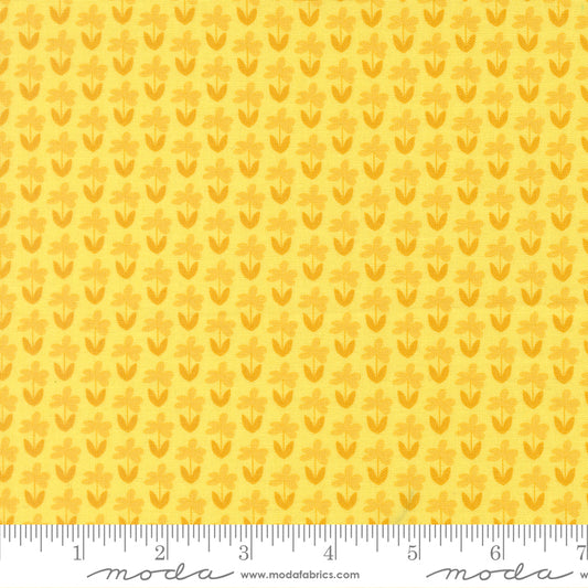 Scenery Meadow Sunshine Yellow Elizabeth Hartman Moda Cotton Fabric MD-51271-12