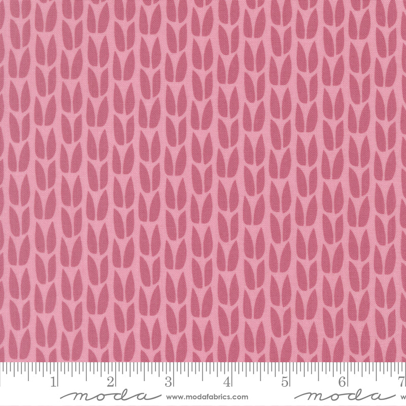 Scenery Sprout Primrose Pink Elizabeth Hartman Moda Cotton Fabric MD-51272-20