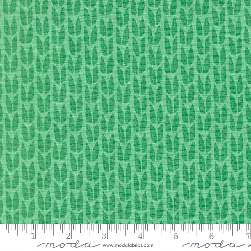 Scenery Sprout Spearmint Green Elizabeth Hartman Moda Cotton Fabric MD-51272-18