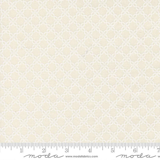 Sunbonnet Lattice Porcelain White My Sew Quilty Life  Moda Cotton Fabric MD-31768-51